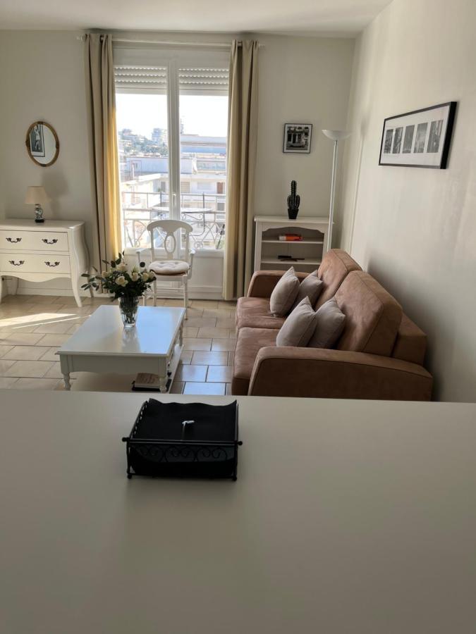 Cannes, Croisette, Palais Miramar Extérieur photo