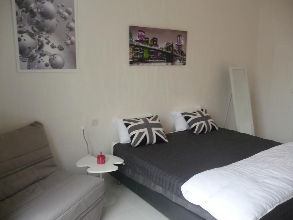 Cannes, Croisette, Palais Miramar Chambre photo
